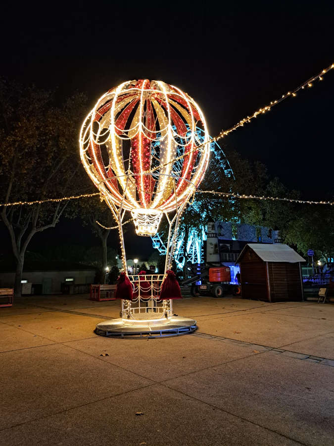 Illuminated hot-air balloon 8m