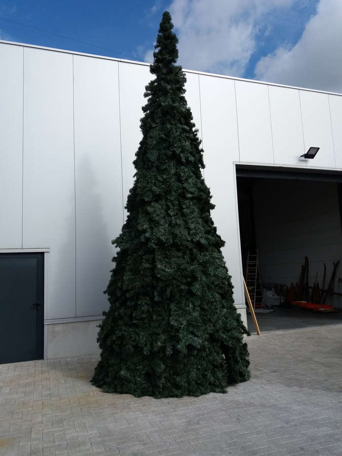 sapin-de-noel-conique-5m-1