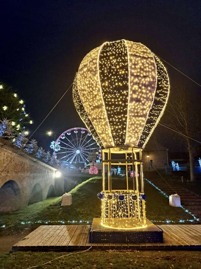 Montgolfière lumineuse de 6m avec photocall